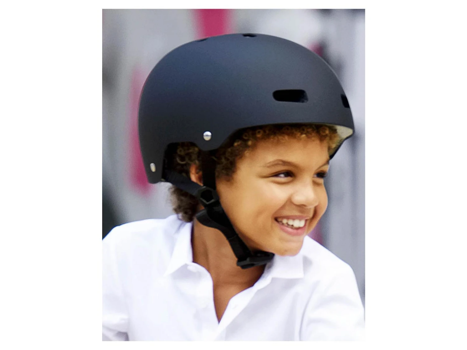 MICRO AC2096BX - Casque Noir Mat - Nouvelle Gamme - Boucle Magnétique / Lumière LED Intégrée - Taille M = 52 à 56cm 4 MICRO AC2096BX - Casque Noir Mat - Nouvelle Gamme - Boucle Magnétique / Lumière LED Intégrée - Taille M = 52 à 56cm – Image 2