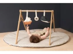 FLUFFY-030 - Tapis De Jeu Fluffy - Rayures Marine 12 FLUFFY-030 - Tapis De Jeu Fluffy - Rayures Marine -Born To Be Kids nobodinoz fluffy 030 tapis de jeu fluffy rayures marine 1600 2