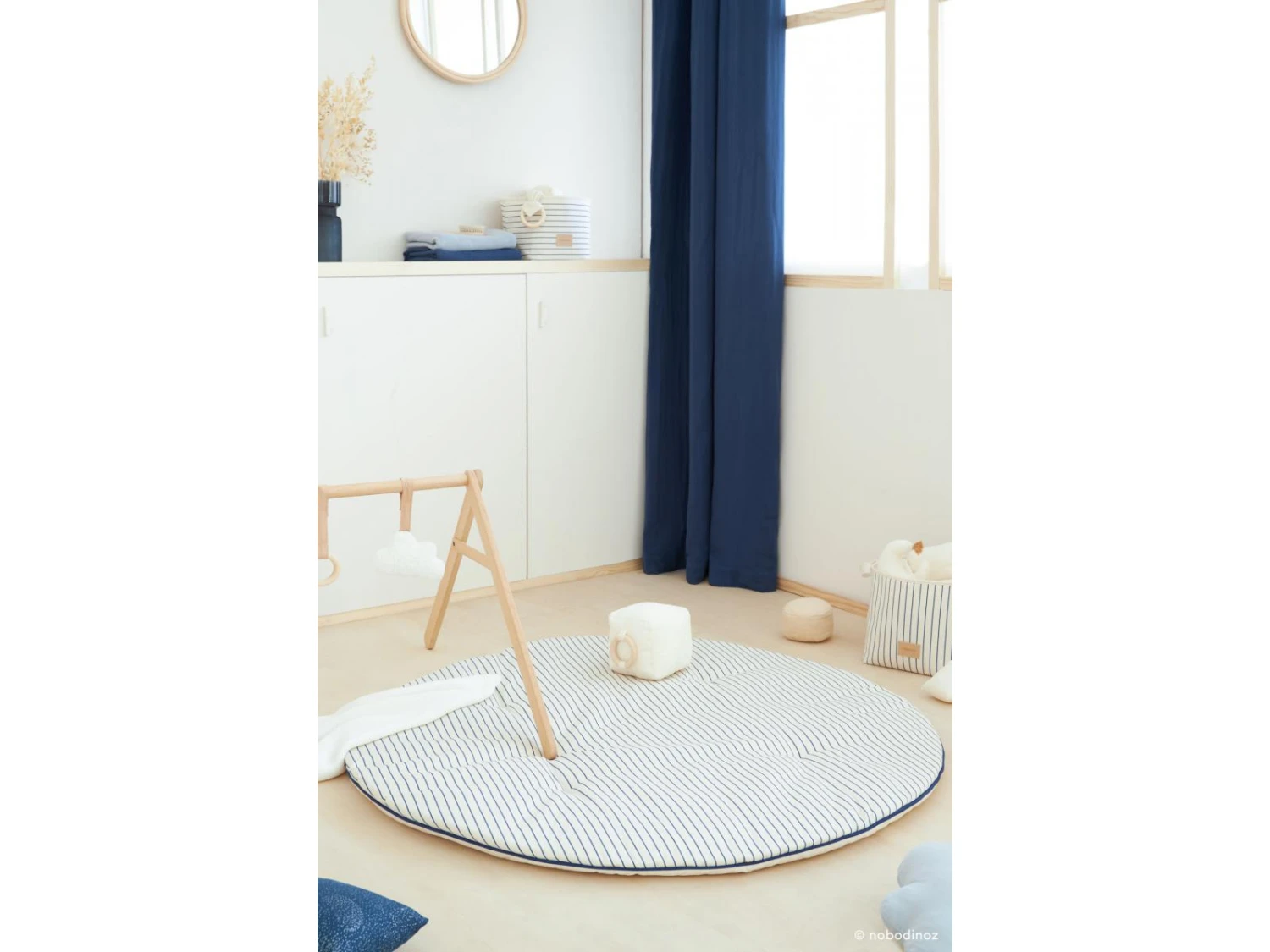 FLUFFY-030 - Tapis De Jeu Fluffy - Rayures Marine 7 FLUFFY-030 - Tapis De Jeu Fluffy - Rayures Marine – Image 5