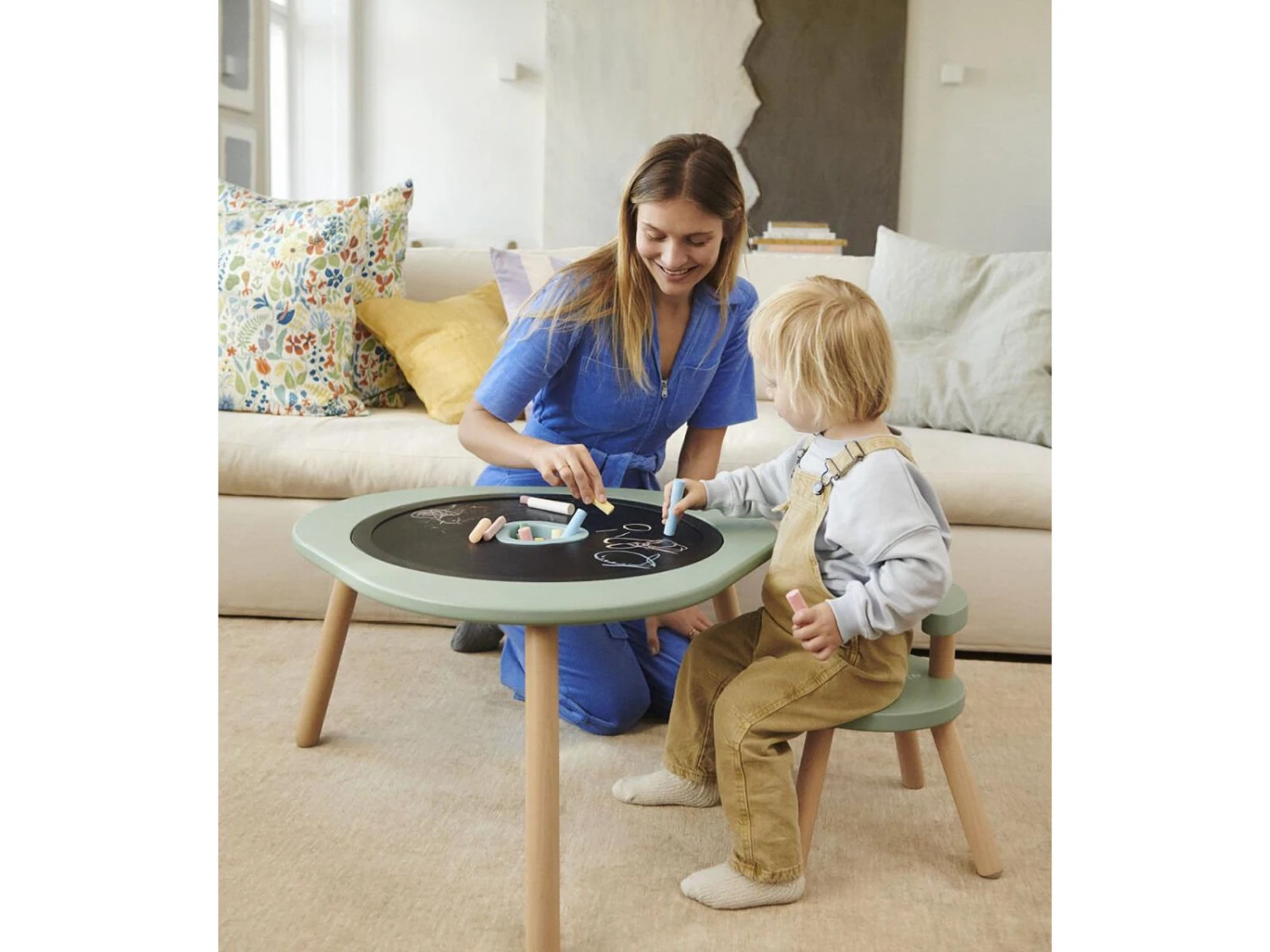 627004 - Table De Jeu Stokke MuTable V2 Couleur Lilas (Lilac) 4 627004 - Table De Jeu Stokke MuTable V2 Couleur Lilas (Lilac) – Image 2